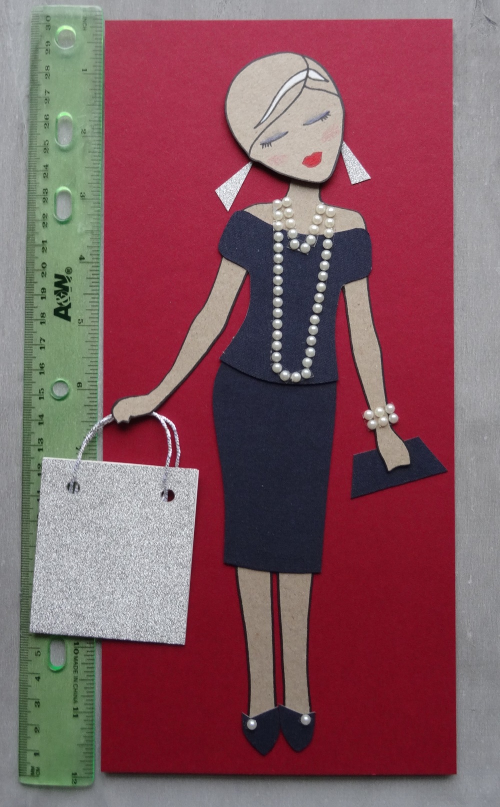 Shopping queen. A greeting card for money gifts.