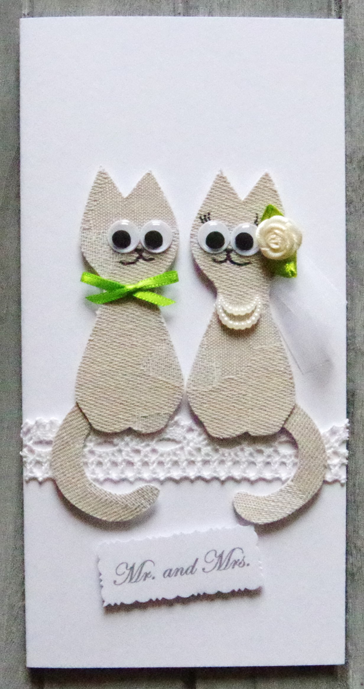 Mr. and Mrs. 3D linen cats.